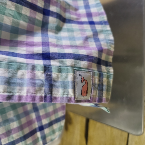 Vineyard vines button down - Picture 2 of 4